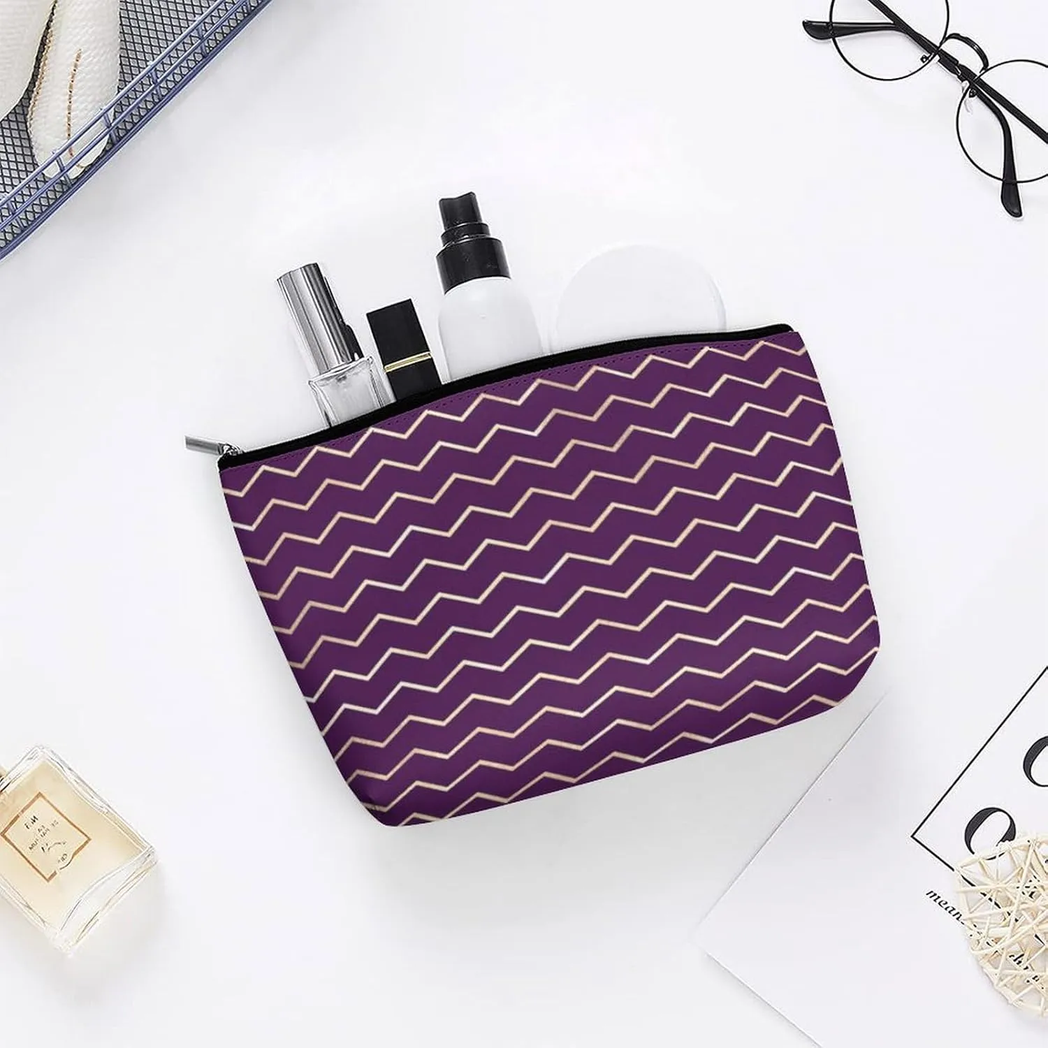 Elegant Makeup Bag, Chevron Stripes Line Gold Metallic Purple Violet Cosmetic Bag Large Capacity Pouch Portable Organizer for Men & Women