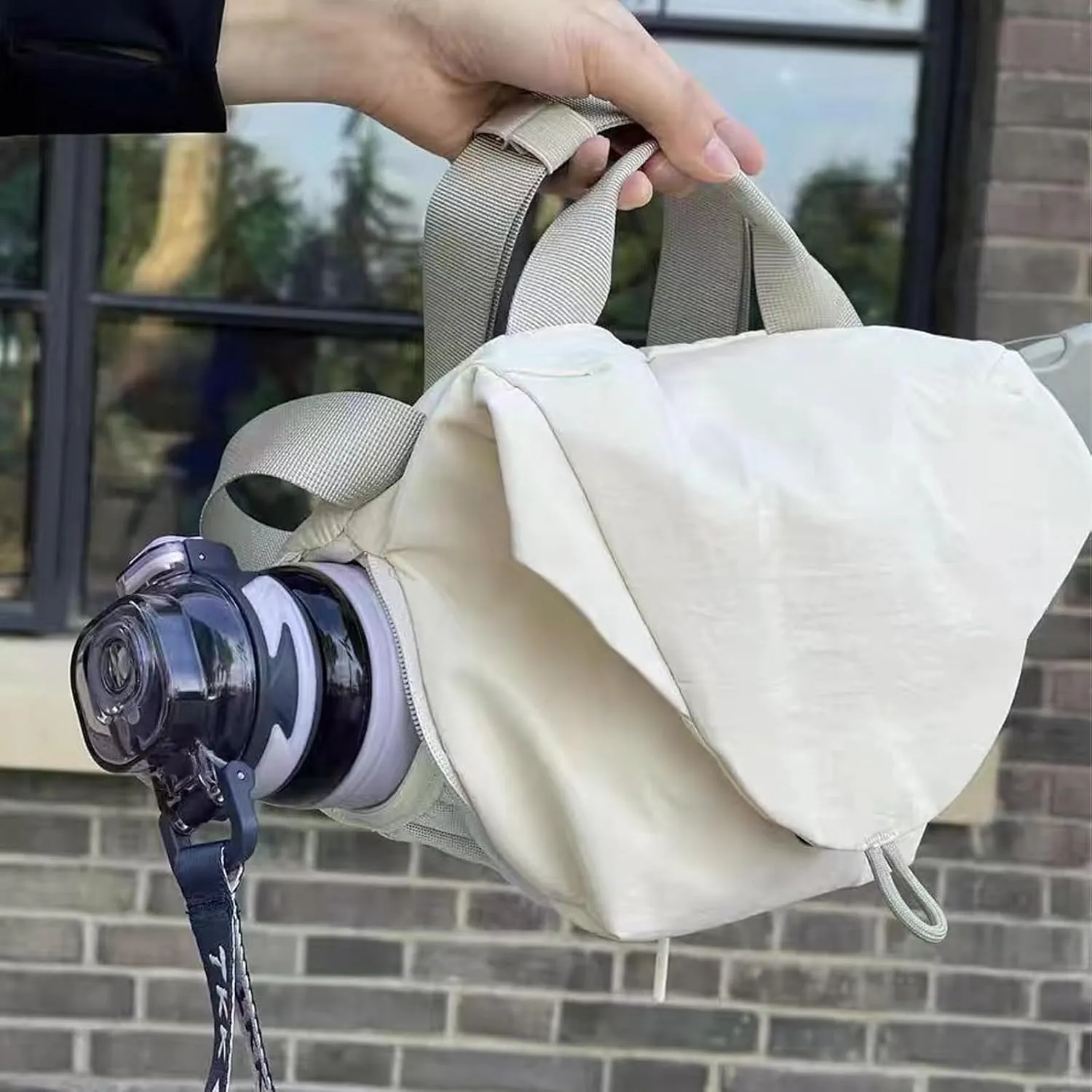 KARRESLY Crossbody Crescent Bag for Women Men Trendy Small Shoulder Purse Dumpling Bag Casual Handbag Adjustable Strap