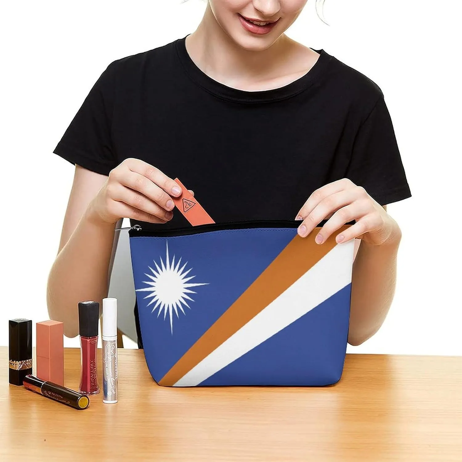 Marshall Lslands Flag Travel-Friendly Cosmetic Bag Zipper Makeup Organizer Pouch for Women