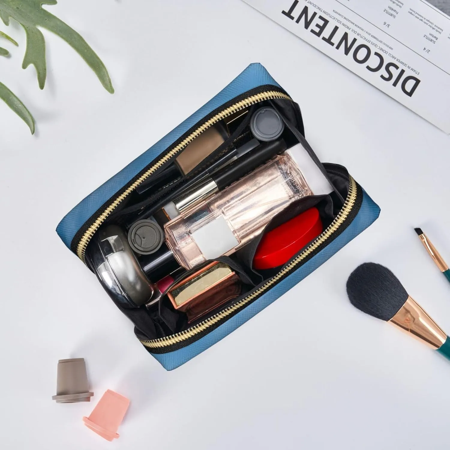 Snowboarding Toiletry Pouch, Travel-Friendly Makeup Organizer For Makeup Brushes, Lipsticks